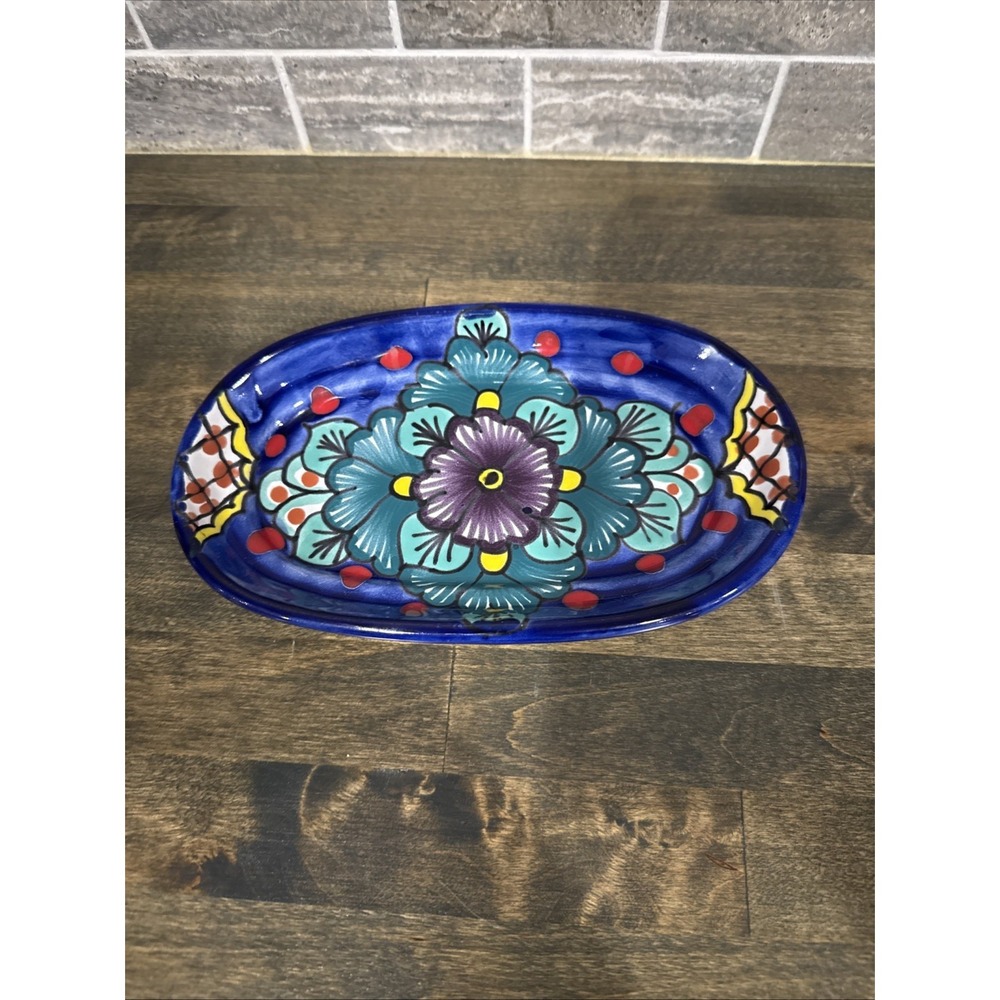 Hand Painted‎ Mexican Pottery Bowl / Dish 8X5 inches